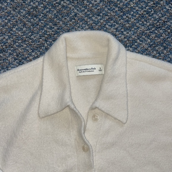 Abercrombie Soft AF sweater - Picture 2 of 2